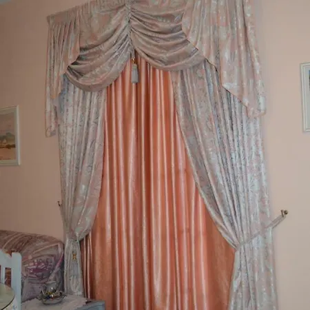 Luxurious Private Mélanesz